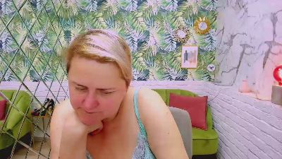 ScarlettSoft live cam on Cam4
