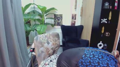 ScarlettSoft live cam on Cam4
