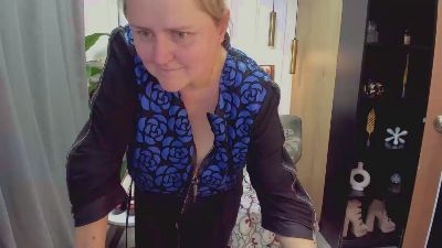 ScarlettSoft live cam on Cam4