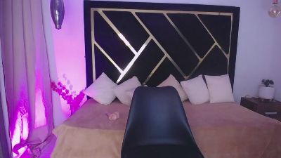 Scarlett_Moon3 live cam on Cam4