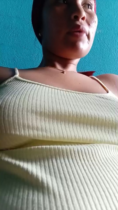Scarlett_pee live cam on Cam4