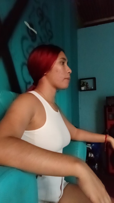 Scarlett_pee live cam on Cam4