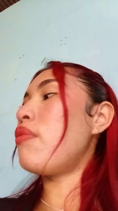 Scarlett_pee live cam on Cam4