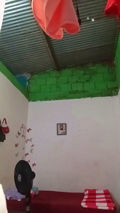 Scarlett_pee live cam on Cam4