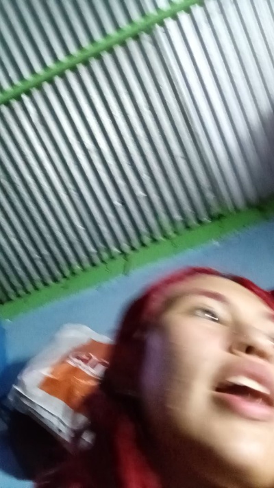 Scarlett_pee live cam on Cam4