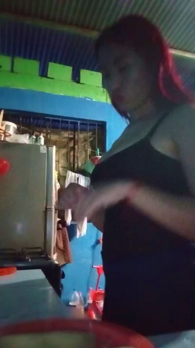 Scarlett_pee live cam on Cam4