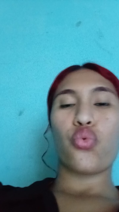 Scarlett_pee live cam on Cam4