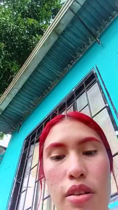 Scarlett_pee live cam on Cam4