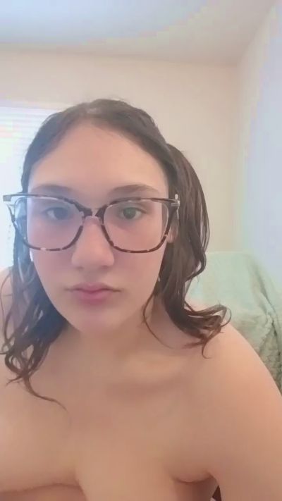 Scarletxoxo_20 live cam on Cam4