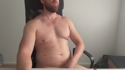 Schnuller1990 live cam on Cam4