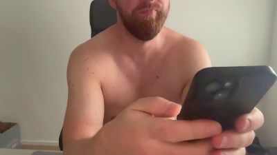 Schnuller1990 live cam on Cam4