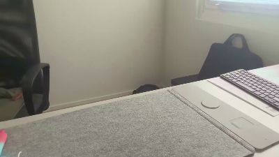Schnuller1990 live cam on Cam4