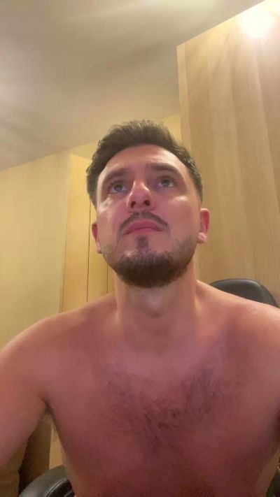 Profile and Statistics for Scouselad444 on Cam4