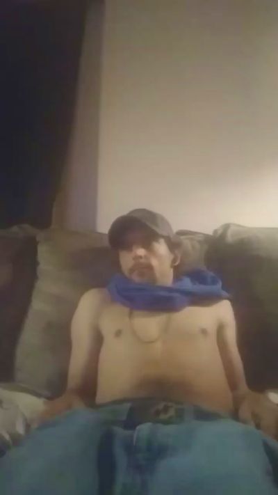 Screach93 live cam on Cam4