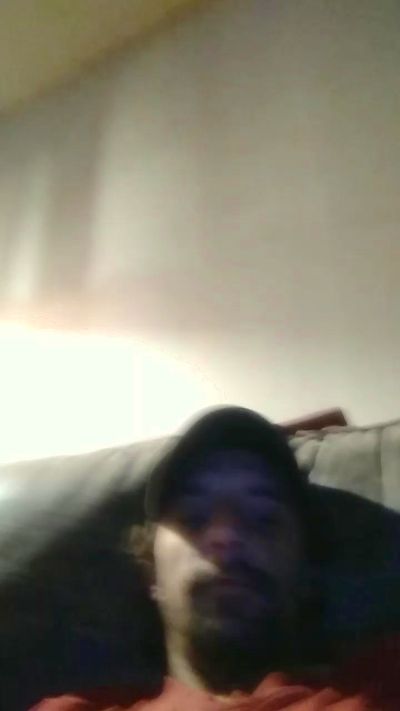 Screach93 live cam on Cam4