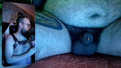ScruffBear live cam on Cam4