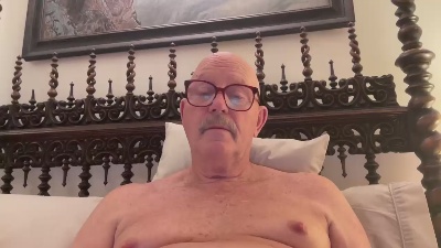 Scruffy57 live cam on Cam4