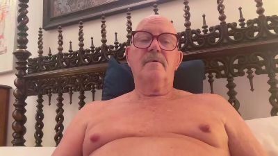 Scruffy57 live cam on Cam4