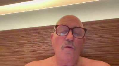 Scruffy57 live cam on Cam4