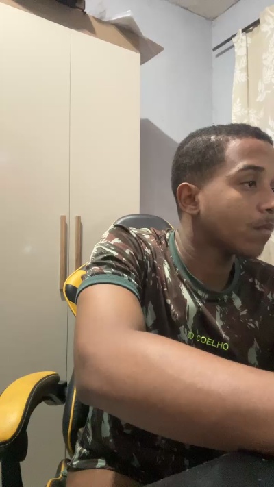 Sdpedro live cam on Cam4