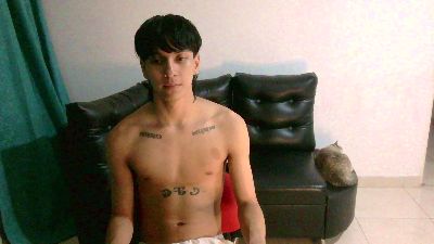SebasT_sex live cam on Cam4
