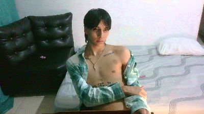 SebasT_sex live cam on Cam4