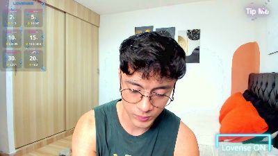 Sebastian_Dash live cam on Cam4