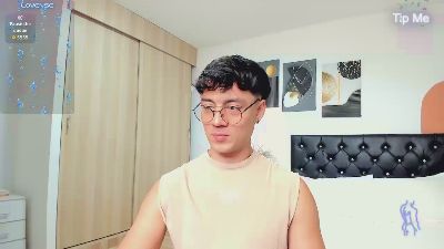 Sebastian_Dash live cam on Cam4