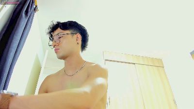 Sebastian_Dash live cam on Cam4