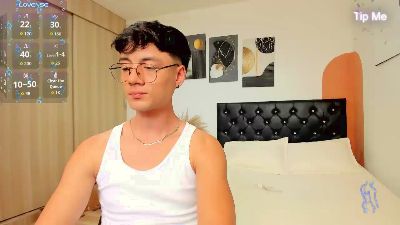 Sebastian_Dash live cam on Cam4