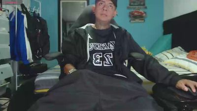 Sebastiian_fire live cam on Cam4