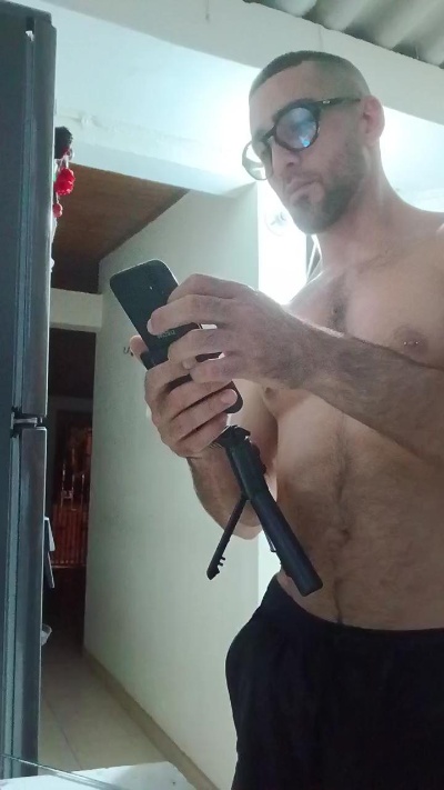 Sebasxx97 live cam on Cam4