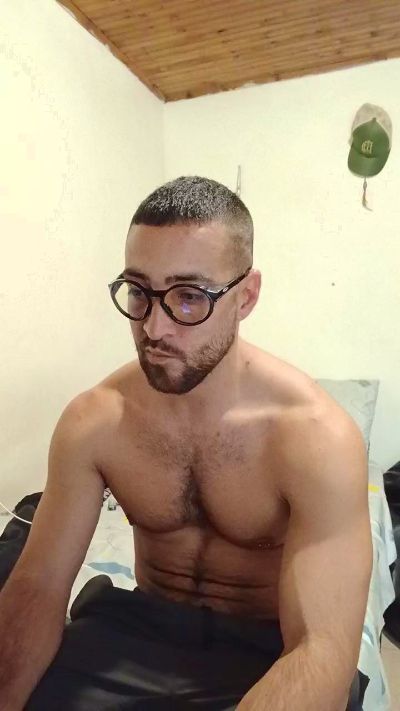 Sebasxx97 live cam on Cam4