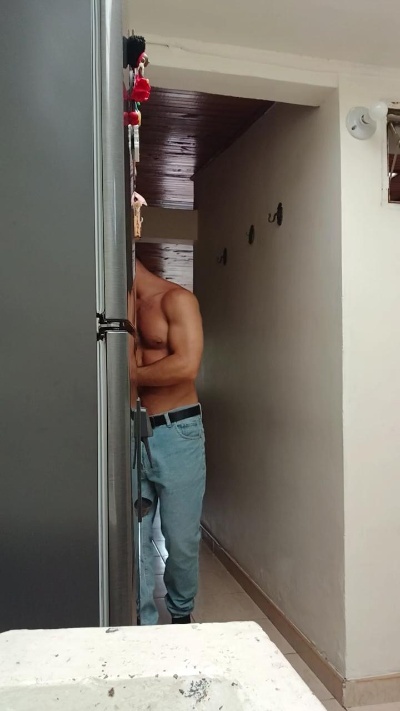 Sebasxx97 live cam on Cam4