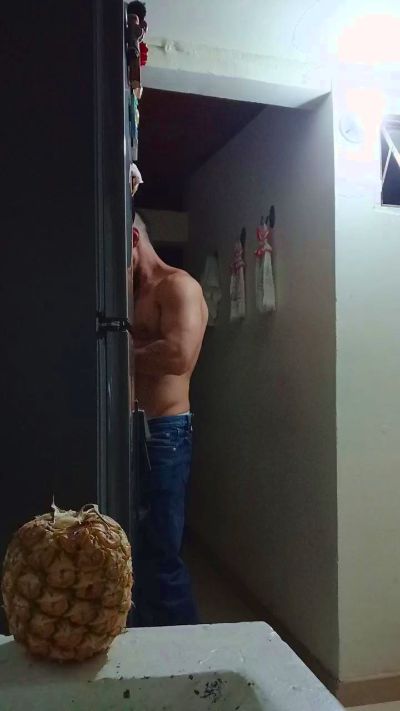 Sebasxx97 live cam on Cam4
