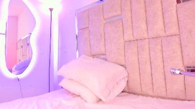 SecretRoomLover live cam on Cam4