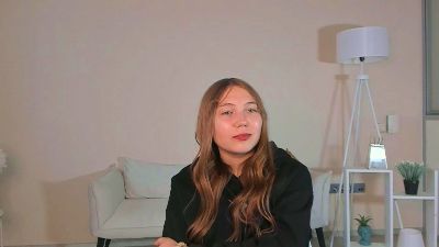 SeemaHoggle live cam on Cam4