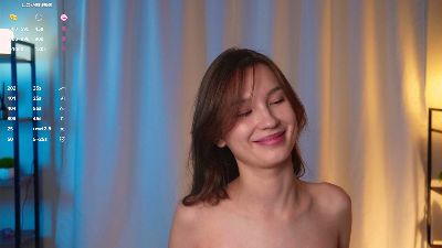 SelinaNesa live cam on Cam4