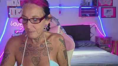 SelvaggiaCaribe live cam on Cam4