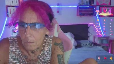 SelvaggiaCaribe live cam on Cam4