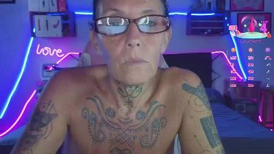 SelvaggiaCaribe live cam on Cam4