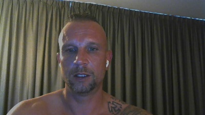 Sense084 live cam on Cam4
