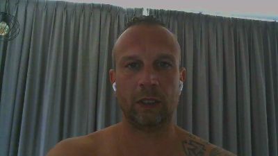 Sense084 live cam on Cam4