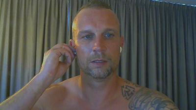 Sense084 live cam on Cam4