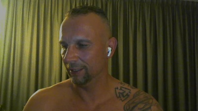 Sense084 live cam on Cam4