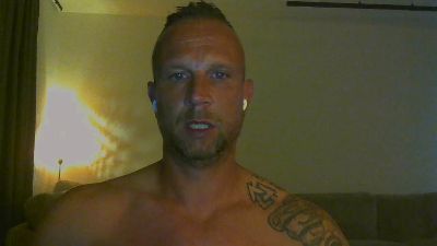 Sense084 live cam on Cam4