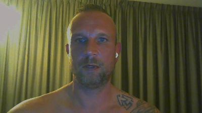 Sense084 live cam on Cam4