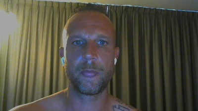 Sense084 live cam on Cam4