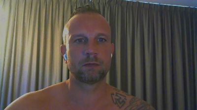 Sense084 live cam on Cam4