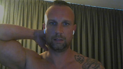 Sense084 live cam on Cam4
